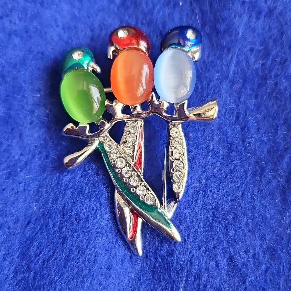 Vintage Jelly Belly And Rhinestones Parrots On A Branch Brooch Silvertone EUC - Picture 2 of 7